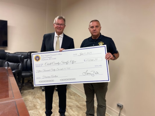 Treasurer Pack Returns More Than $15,000 in Unclaimed Property from Firearms Auction to Cabell County Sheriff's Office