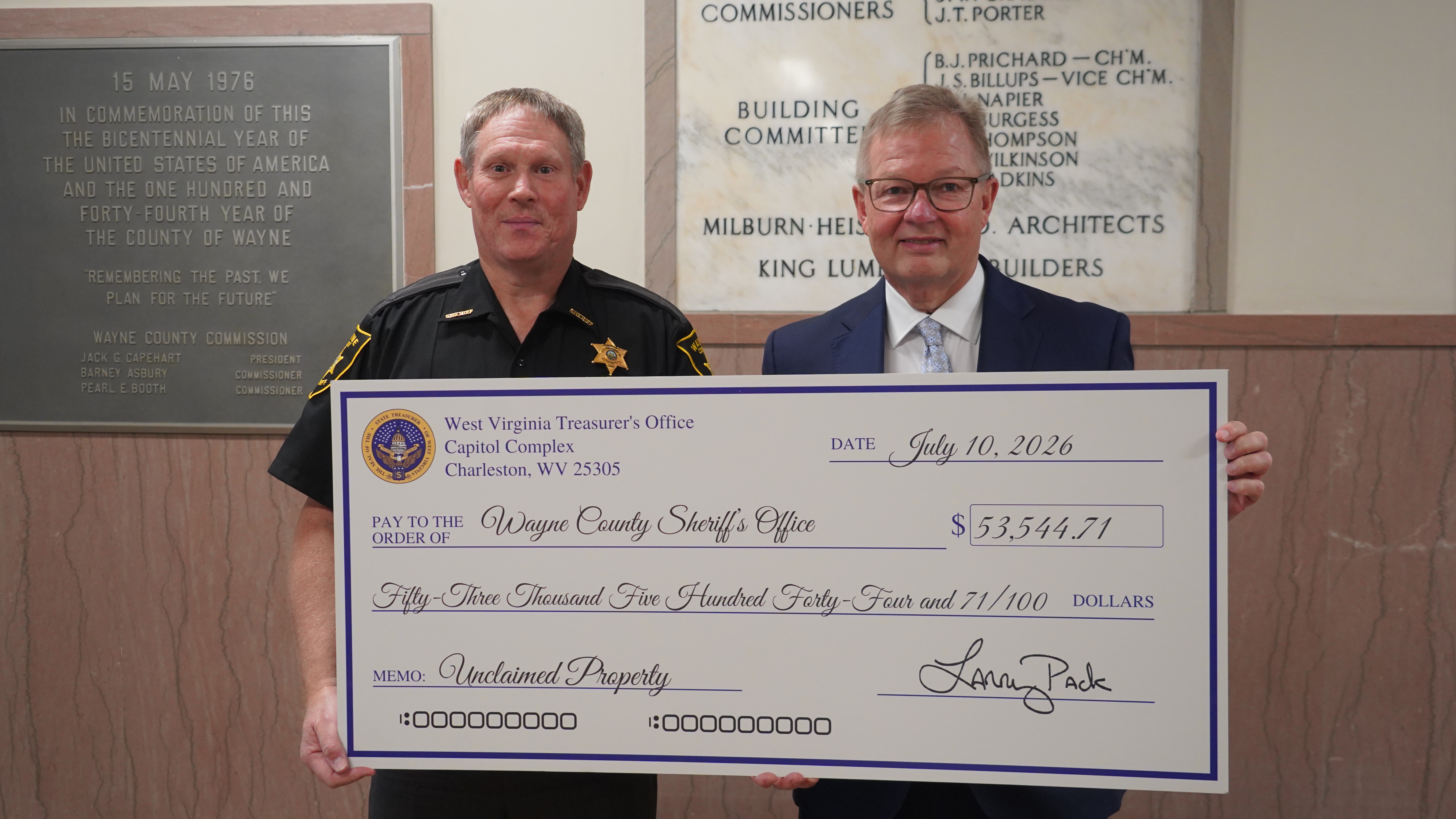 Treasurer Pack Returns More Than $53,000 in Unclaimed Property Funds to Wayne County Sheriff’s Office
