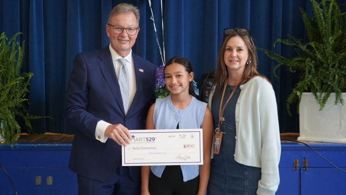 Treasurer Pack Presents $500 to Winning School of SMART529 Contest in Kanawha County
