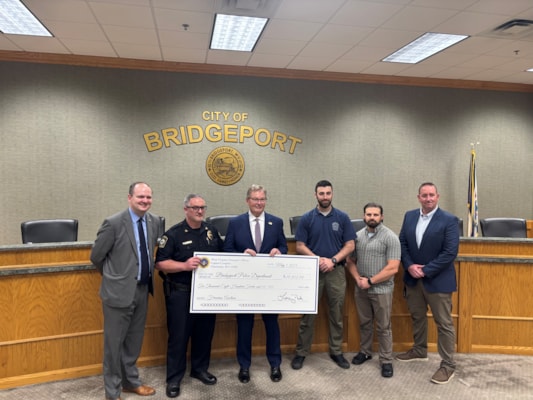 Treasurer Pack Returns More Than $10,000 in Unclaimed Property from Firearms Auction to Bridgeport Police Department