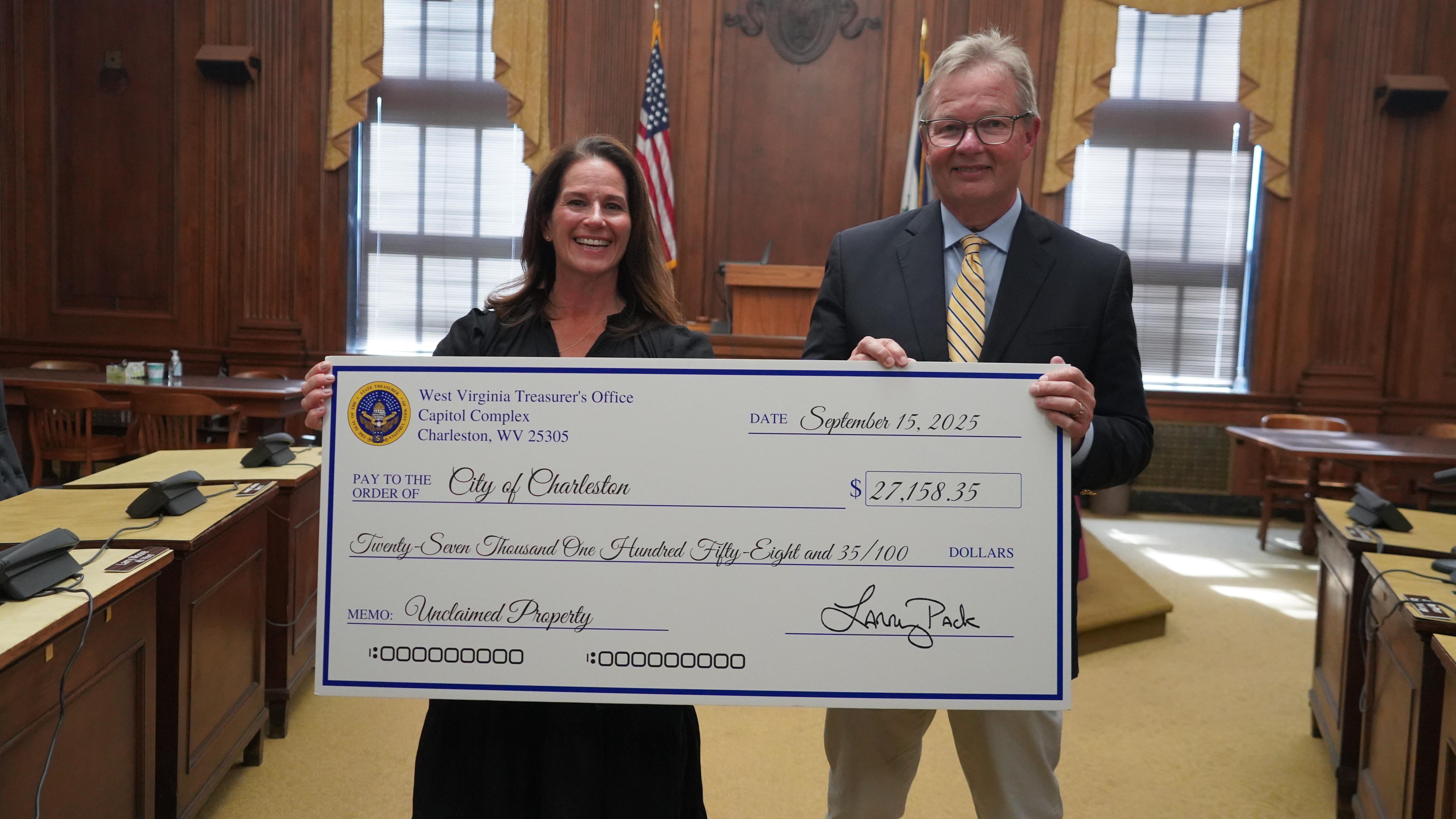 Treasurer Pack Returns More Than $27,000 in Unclaimed Property to City of Charleston