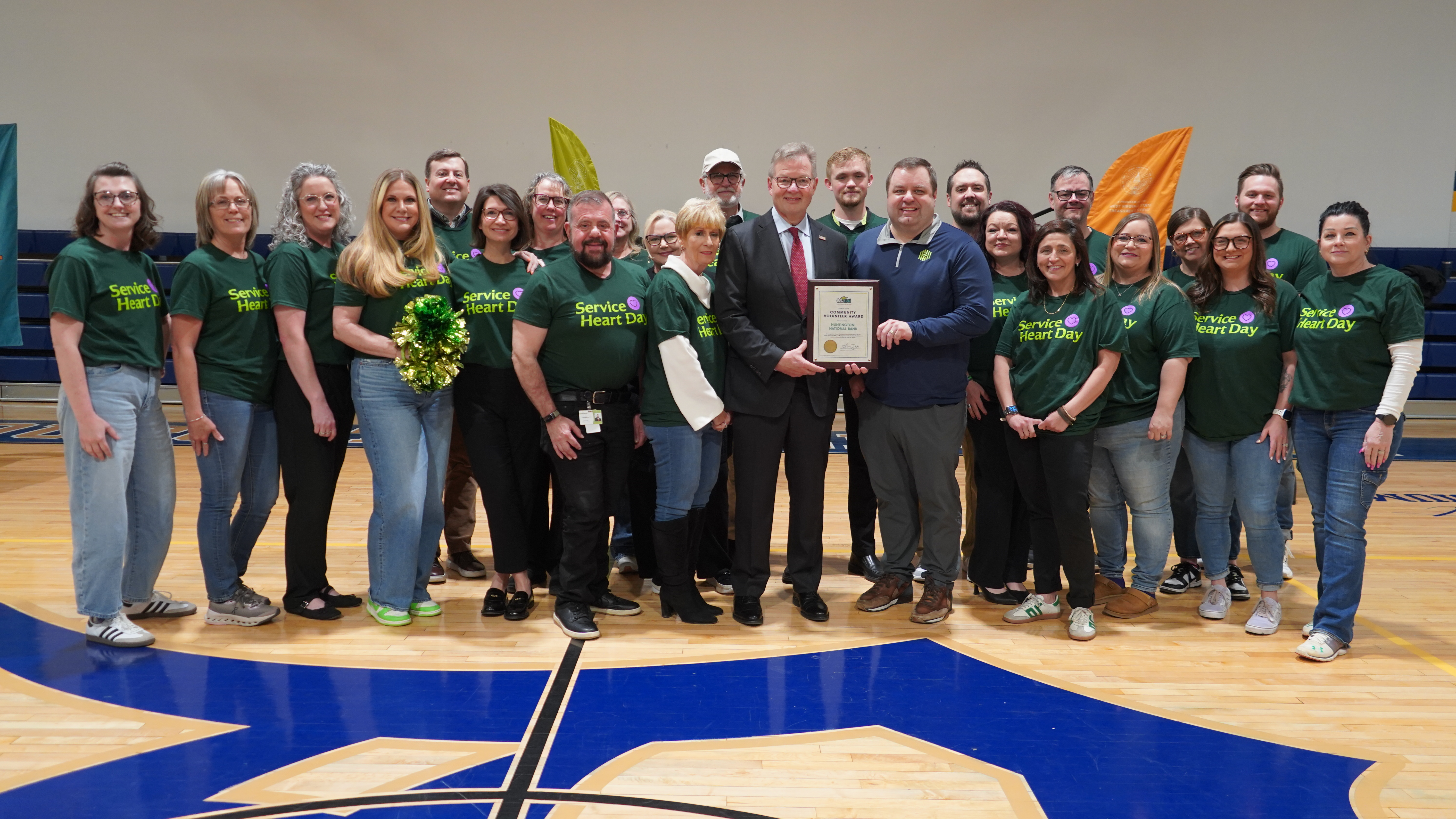 Treasurer Presents “Get a Life” Community Volunteer Award to Huntington Bank During Financial Education Event in Eastern Kanawha County